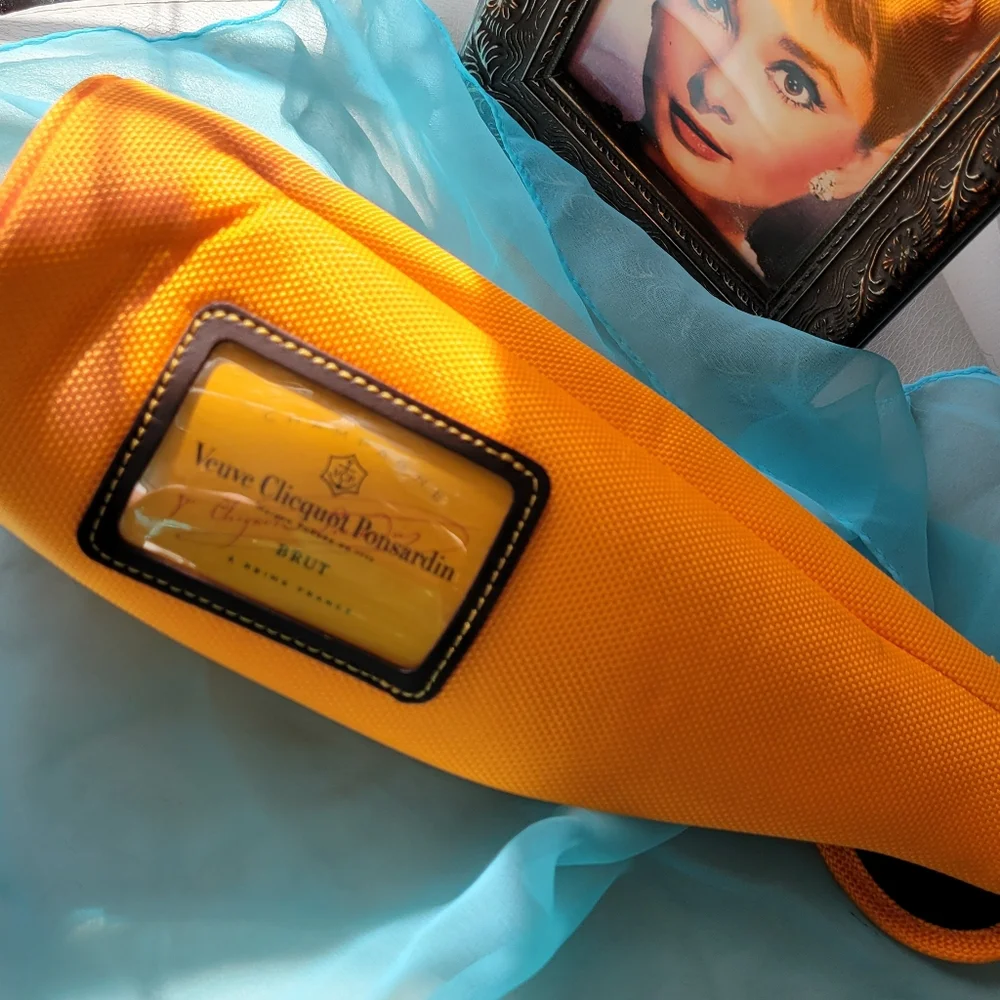 Veuve Clicquot Orange Champagne Wine Bottle Holder Wrap Insulated Zipper